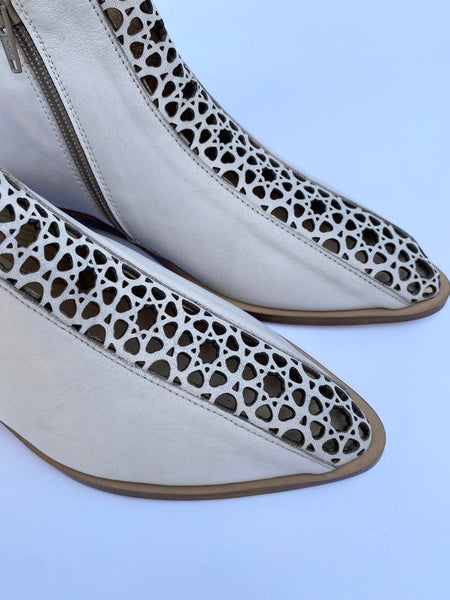 ARABESQUE - High Quality Leather, Black Shoe, Handmade